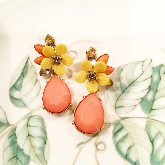 Summer Floral Earrings - Picture 1 of 2